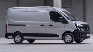 Im Sommer bringt Nissan eine Neuauflage seines großen Vans Interstar auf den Markt. (Bild: Nissan)
