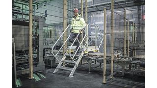 Überstiege und Treppen können mit dem Produktkonfigurator der Munk Günzburger Steigtechnik individuell zusammengestellt und dank ihres modularen Aufbaus bei Bedarf auch flexibel verändert und erweitert werden. (Bild: Werbefotografie Weiss GmbH)