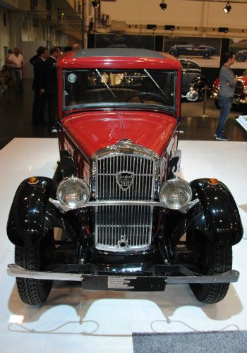 Peugeot 201: Bei dem 1929 auf dem Pariser Salon vorgestellten Auto führte die Löwenmarke ihre bis heute gültige Modellebezeichnung mit drei Ziffern ein. (Foto: Baeuchle)
