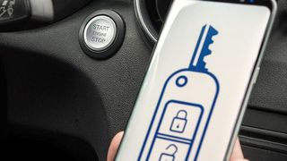 Virtueller Schlüssel: Eine App gewährt zukünftig Zugriff auf das Auto. (AZT Automotive GmbH)