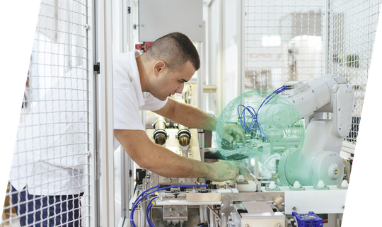 (Die Herausforderungen bei der Herstellung moderner komplexer Produkte lassen sich durch neue Technologien und Fertigungsmethoden meistern. Bild: Siemens Digital Industries Software)