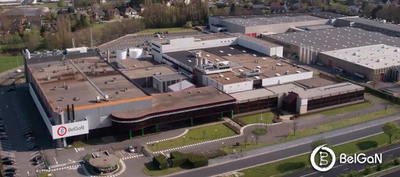BelGaNs Produktions- und F&E-Einrichtung für Silizium- und GaN-Chiptechnologien in Oudenaarde. Einem Manager und Forscher des Unternehmens, das vor zwei Jahren Insolvenz anmelden musste, steht im Verdacht, während seiner dortigen Tätigkeit Industriegeheimnisse zur Fertigung von GaN-Halbleitern an ein chinesischer Startup übertragen zu haben.(Bild:  BelGaN)