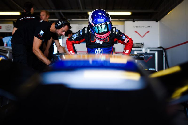 Das offizielle Formula E Testrennen im Donington Park in Großbritannien. (ZF)