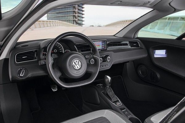 Der VW XL1: das Hybridfahrzeug braucht nur 0,9 Liter Sprit auf 100 Kilometern (Volkswagen)