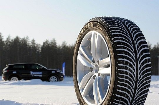 Der Michelin Latitude Alpin LA2 ist ein UHP-Winterreifen für leistungsstarke SUV. (Michelin)