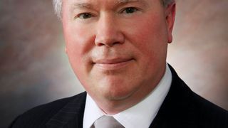 Dr. Jeffrey Graves: „Mit diesem System erweitern wir unsere Präsenz in wachsenden Märkten, in denen es in Branchen wie der Luft- und Raumfahrt und im Automobilsektor eine Nachfrage nach Produkten mit hoher Zuverlässigkeit gibt.“ (3D Systems)