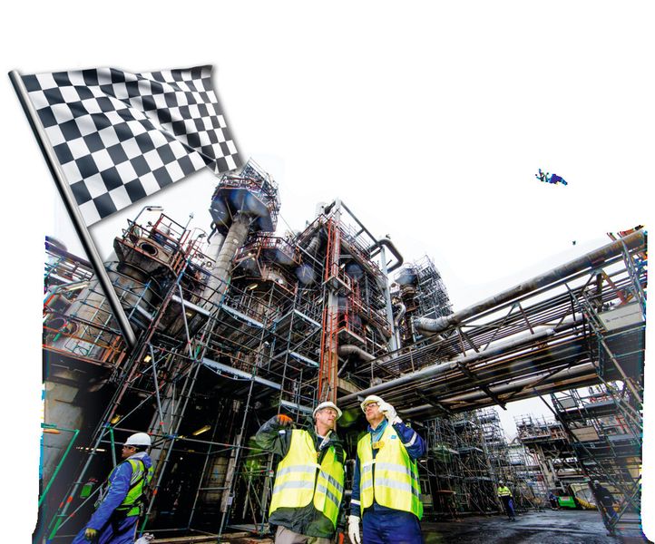 Teamwork ist entscheidend, wenn 15 Firmen aus ganz Europa an einem Strang ziehen sollen. Zwar ist Bilfinger als Managing Contractor für alle Gewerke verantwortlich, bestimmte Teilaufgaben werden jedoch an Fremdfirmen vergeben. (Bilfinger; © typomaniac - Fotolia.com)