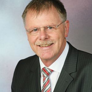 „Sind Maschinenhersteller mit ihren Produkten im deutschen Markt erfolgreich, bildet das eine solide Basis für ihre Geschäfte im Ausland“, sagt Dr. Rainer Vanck, Geschäftsführer der BLM Group Deutschland.(Bild:  BLM Group)