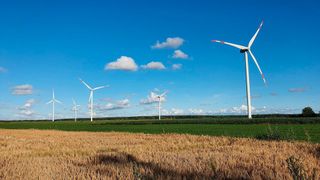 Die vielen Windkraftanlagen sieht Northvolt als klaren Standortvorteil in Schleswig-Holstein. (Bild: frei lizenziert)