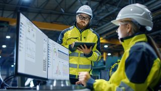 Die KI übernimmt mit der Lösung von Dieffenbacher einen entscheidenden Anteil für eine autonome Produktionsanlage und optimiert datengetrieben Steuerungen und Regelungen.  (Bild: Gorodenkoff - stock.adobe.com)