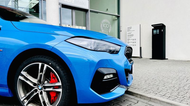 Tjekvik Outdoor Selbstbedienungskiosk (Bild: BMW Dobrzanski)