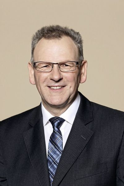 Keine Verlängerung: Dietmar Heinrich, seit August 2017 Finanzvorstand der Schaeffler AG, hat sich aus persönlichen Gründen entschieden, seinen derzeitigen Vertrag, der noch bis zum 31. Juli 2020 läuft, nicht zu verlängern. Eine Nachfolgeregelung wurde bisher noch nicht bekannt gegeben. (Schaeffler)