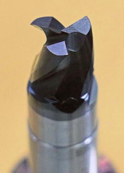 Für O-Ring-Senkungen lässt Index die Duo-Lock-Wechselköpfe von Haimer in einer speziellen Schneidengeometrie schleifen. (Haimer)