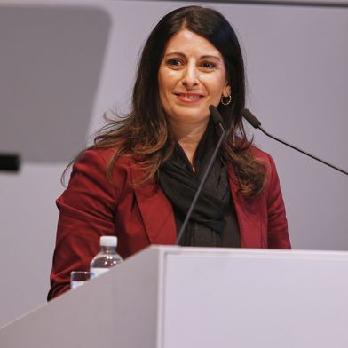 Daniela Cavallo hat bei einer Betriebsversammlung von Volkswagen mehr Disziplin bei dem Autohersteller angemahnt. Im Bild: Cavallo bei einer Veranstaltung im Jahr 2023. (Bild: Volkswagen)