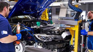 Bis mindestens 19. April sollen die Bänder bei BMW noch stillstehen. (Bild: BMW)