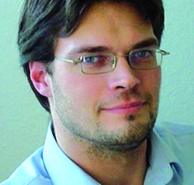 „Die Nachfrage nach Robotern und Roboteranlagen wird weiter deutlich steigen, so dass wir mit deutlichen Zuwächsen für die Branche und unser Unternehmen rechnen“,  zeigt sich Sebastian de Man, de-Man-Industrie-Automation, optimistisch. Bild: de Man (Archiv: Vogel Business Media)