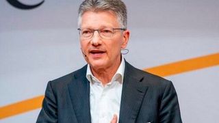 „Zahlungsfähig bleiben, das ist das oberste Gebot – und dafür passen sich jetzt alle an“, meint Continental-Vorstandschef Elmar Degenhart. (Bild: Continental)