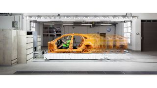 Volkswagen hat am Stammsitz in Wolfsburg eine neue Crashanlage in Betrieb genommen. (Volkswagen)