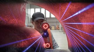 Die 3D-Scanner Atlascan Max und Marvelscan seien tragbar und würden sich optimal für automatisierte Anwendungen in der Qualitätskontrolle sowie für eine Vielzahl von Reverse-Engineering-Aufgaben eignen. (Bild: Hexagon)