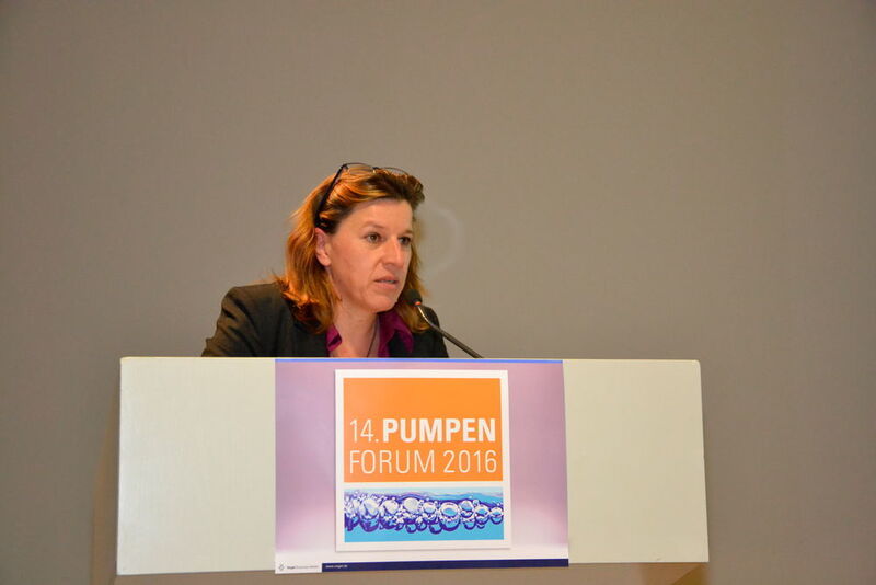 Ein besonderes Pumpprinzip stellte Katharina Diener von DBIC International Geräte- und Anlagenbau vor und zeigte, wo Pitot-Tube-Hochdruckpumpen konventionellen mehrstufigen Kreiselpumpen überlegen sind. (Kempf/PROCESS)