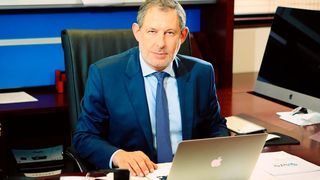 Eugene Kverel, Präsident und CEO von NIS, vespricht neue Produkte durch die Zusammenarbeit mit Evonik auf den Markt zu bringen. (Bild: Nanotech Industrial Solutions)