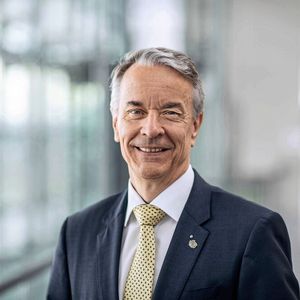 Roland Bleinroth, Geschäftsführer der Messe Stuttgart: «Das eindeutige Votum der Unternehmen, die an der Vorstellung des Konzepts teilgenommen haben, bestätigt, dass wir damit den Nerv der Branche getroffen haben»