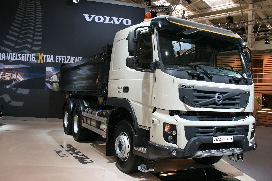 Mit dem neuen FMX möchte Volvo Trucks Marktanteile im Bausegment gutmachen. (Archiv: Vogel Business Media)