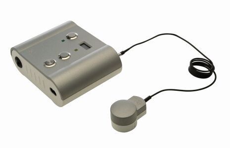 Das Steuergerät: externes Handgerät zur Bedienung des Implantats durch den Patienten. (Bild: WITTENSTEIN)