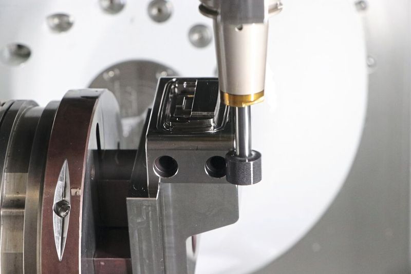 The jig grinding tool before machining. (Image:Kern Mikrotechnik GmbH)