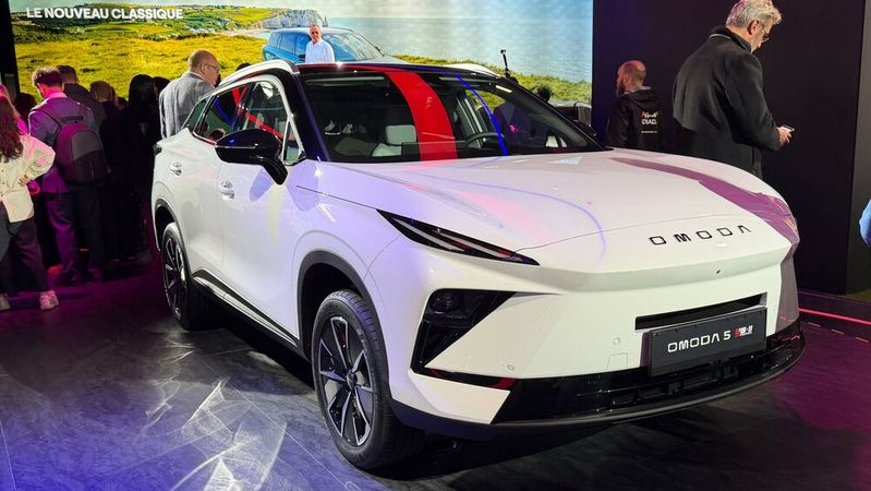 Der Omoda 5 kommt mit neuer Optik und modernisierter Technik nach Deutschland.(Bild:  Wehner – VCG)
