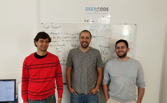 Das Team von DeepCode sucht Verstärkung. In der Abbildung: die Gründer des Spin-offs.(Bild:  ETH Zürich)