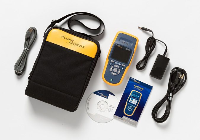 Der Standard-Lieferumfang des Fluke Networks AirCheck-Systems (Archiv: Vogel Business Media)