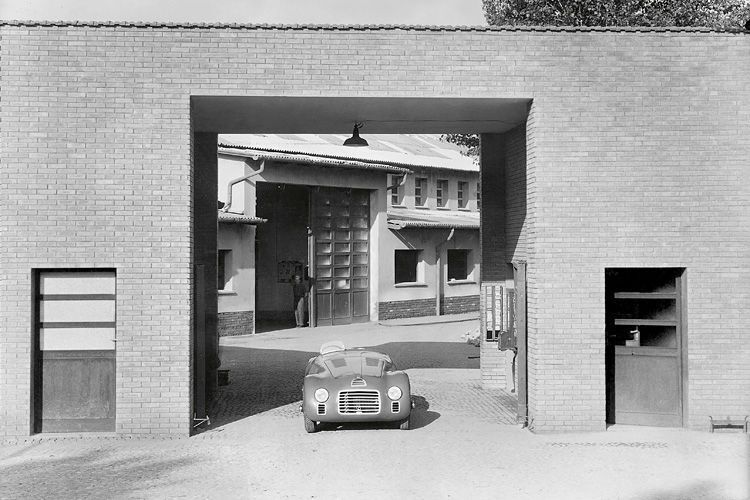 Die Veranstaltungsreihe gipfelt in Maranello, wo am Wochenende vom 9. und 10. September 2017 gefeiert wird. (Ferrari)