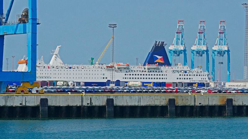 Zölle auf E-Neuwagen aus China schaden dem deutschen Autohandel, sagt das Kfz-Gewerbe aus Baden-Württemberg und kritisiert die Pläne der EU.(Bild:  frei lizenziert /  Pixabay)