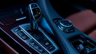 Automatik: Mit Shift-Left-Testing können Entwickler einen Gang höher schalten. (Bild: Rolf van de Wal)