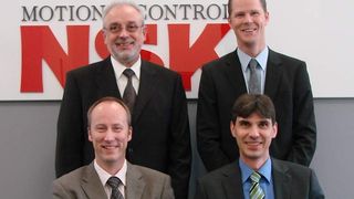 Das Team des Business Segmentes „Wind Energy“ von NSK in Ratingen:  Stehend: Jürgen Drees (links), Rickard Kvist (rechts). Sitzend: Ralf Petersen (links), Jürgen Döpke (rechts).  Bild: NSK (Archiv: Vogel Business Media)
