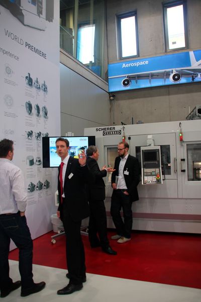 Chiron zeigte auf der Hausmesse Open House vom 9. bis 11. März zahlreiche innovative Technologien und Anwendungen für höchste Präzision und Dynamik. Erstmals präsentierten sich auf der Open House alle Mitglieder der Unternehmensgruppe: neben Chiron auch Stama, Scherer und CMS. (Bild: Sonnenberg)