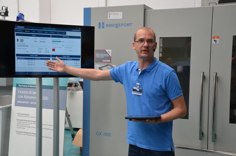 Auch die Wisch-Bedienung von Tablets und Co. darf nicht fehlen bei modernen Bedienkonzepten, wie hier bei der browserbasierten Zugriffslösung auf die Zerspanungsmaschine. (Jablonski)