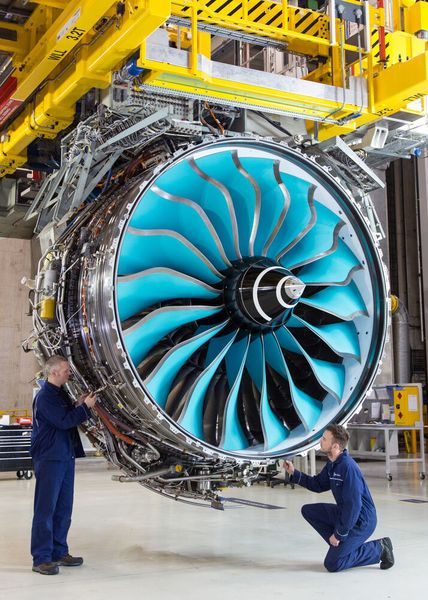 Die optimierten Getriebe werden im 1:1-Maßstab auf dem Prüfstand von Rolls-Royce in Dahlewitz bei Berlin geprüft. Später sollen Tests im Triebwerk folgen, zunächst am Boden, später im ‚Flying Testbed‘ eines umgerüsteten Flugzeuges. (Rolls-Royce plc / TU München)