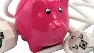 Den Energiekosten den Stecker ziehen - Bloß wie? Das Energy Excellence Forum weiß Rat! (© M. Schuppich - Fotolia)