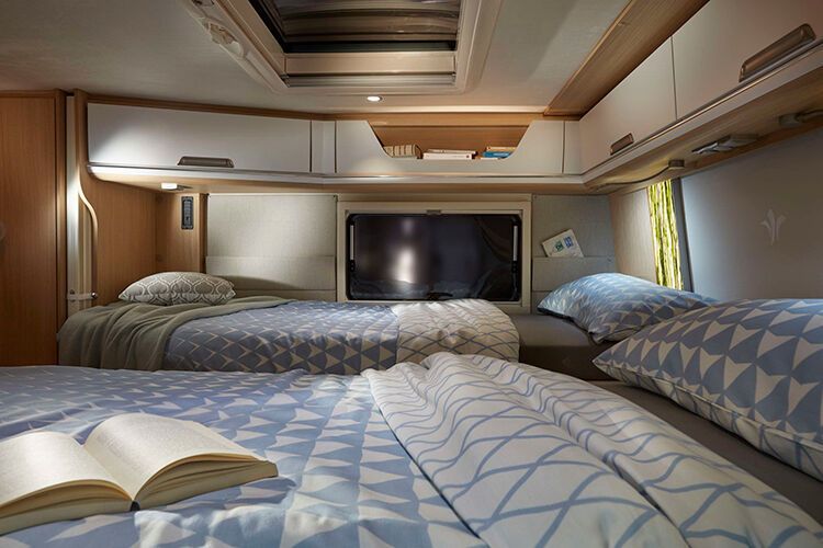 Der Niesmann Move bietet gehobenen Schlafkomfort mit Sternenhimmel. (Bild: Niesmann)