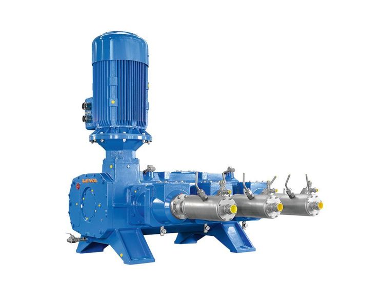 Lewa’s Triplex-Prozessmembranpumpe G3M ist eine robuste und wartungsarme Zwischengröße mit 30 % weniger Platzbedarf. (Bild: Lewa)