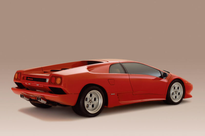 Der Lamborghini Diablo war mit bis zu 325 km/h teuflisch schnell. (Lamborghini)