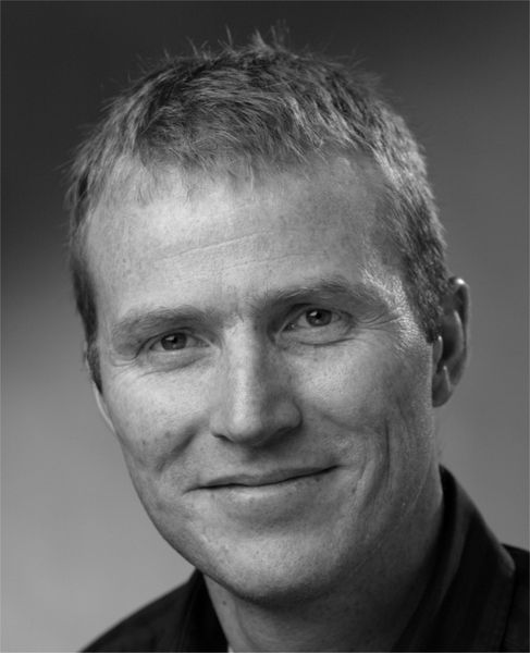 Dr. Ralph Krupke vom Institut für Nanotechnology des Forschungszentrums Karlsruhe: „Metallische Nanoröhren werden beispielsweise als Ersatz für Indium-Zinnoxid (ITO), einem transparenten, leitenden Material in Solarzellen und Flachbildschirmen, untersucht. Halbleitende Nanoröhren könnten sich für Transistor- und Sensoranwendungen eignen.“ (Archiv: Vogel Business Media)