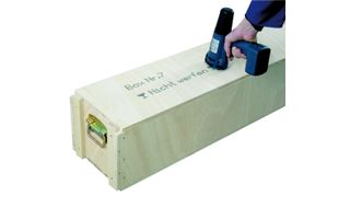 Kabelloser Inkjet-Drucker, der als Handgerät mehr Freiheiten beim Beschriften bietet. (Archiv: Vogel Business Media)