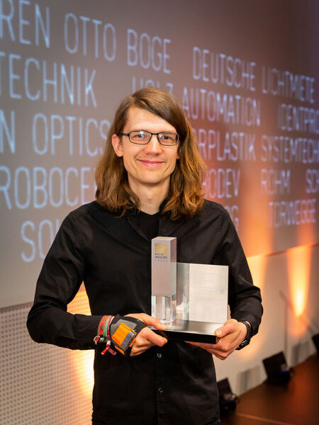 Der Gewinner in der Kategorie Betriebstechnik: Proglove/Workaround GmbH (München) mit dem Proglove Mark. (Bausewein / Vogel Communications Group)
