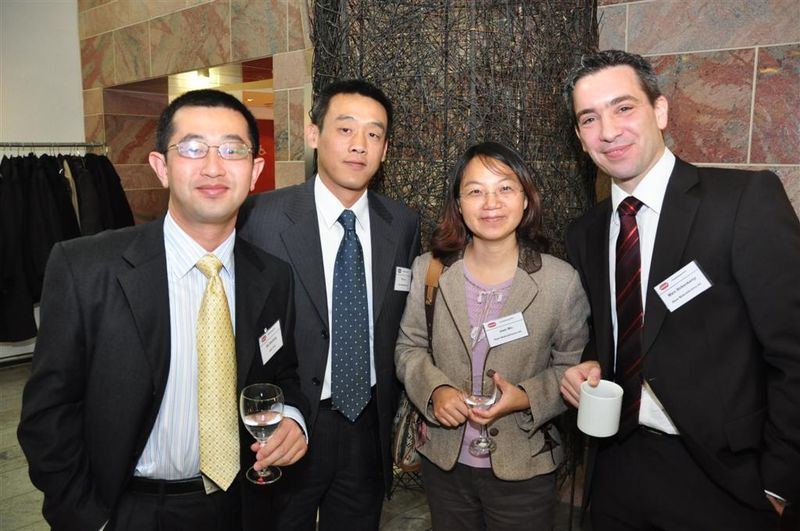 von links: Dai Xiaolong, E&I Maintanance, BASF-YPC, China, Liu Yan, PCT Area Manager, Bayer Integrated Site Shanghai, Joan Wu, Manager Control Systems, Bayer Integrated Site Shanghai, Marc Birkenkamp, Condition Monitoring, Bayer MaterialScience (Bilder: M.Henig/PROCESS) (Archiv: Vogel Business Media)