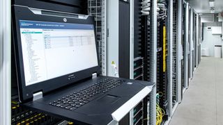 Rittal und Eplan bieten eine große Bandbreite an Software und Tools, um Daten zu vernetzen, sowie Komponenten und Anlagen, um einzelne Fertigungsschritte zu automatisieren. (Rittal)