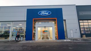 Zum 1. April 2025 treten für die deutschen Ford-Händler neue Stufenverträge in Kraft.  (Bild: Mauritz/VCG)