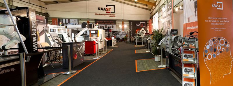 Technologietage 2015 bei Kaast kurz vor der Eröffnung. (Kaast Werkzeugmaschinen)